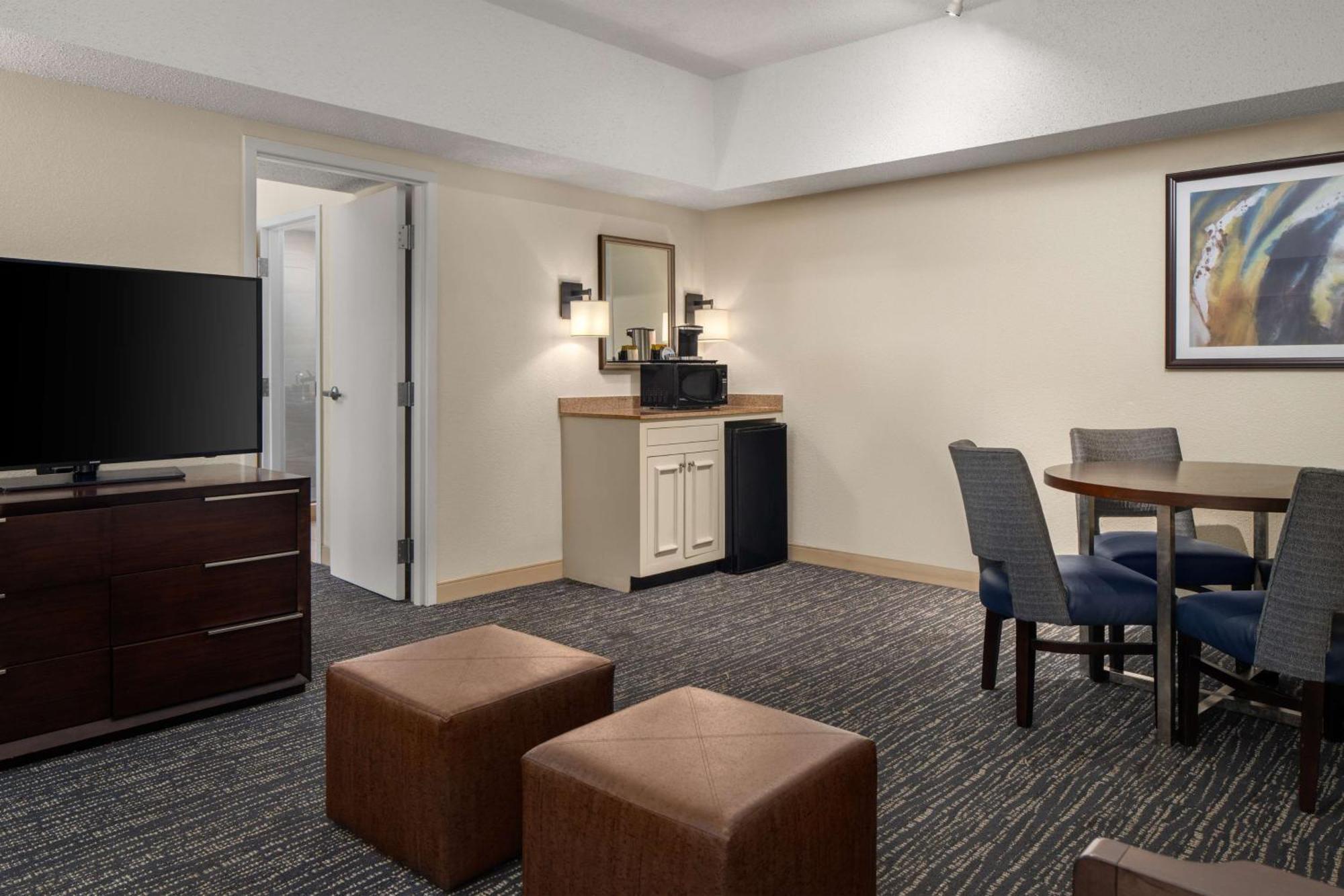 Doubletree By Hilton Hotel Columbia Exterior photo